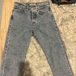 Levis wedgie straight acid wash jeans size 27!
